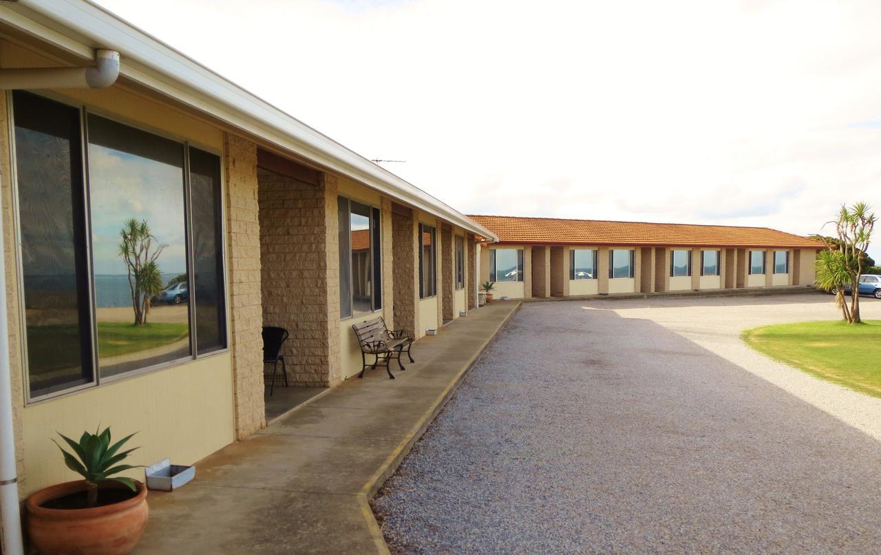 Stansbury Holiday Motel Екстер'єр фото