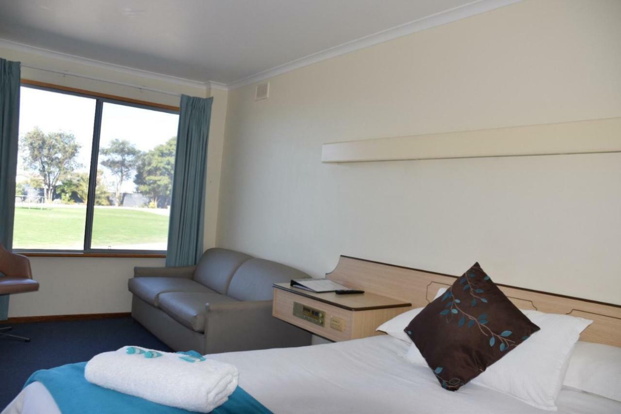 Stansbury Holiday Motel Екстер'єр фото