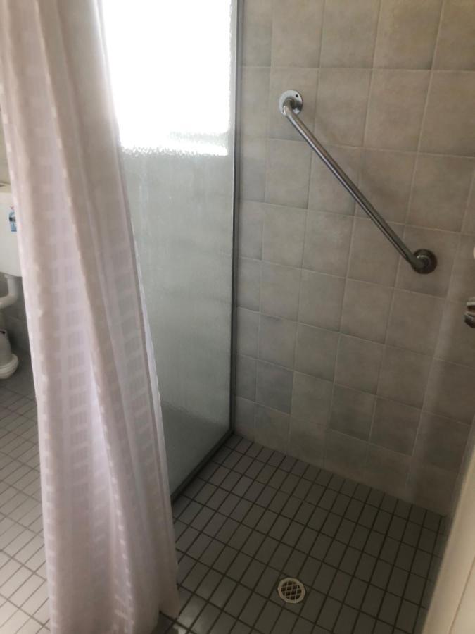 Stansbury Holiday Motel Екстер'єр фото